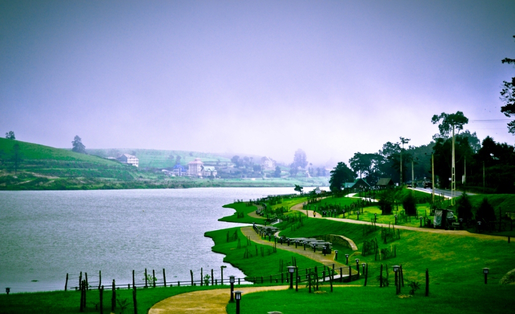 Озера шри ланки. Озеро Грегори Шри Ланка. Парк Грегори Нувара Элия. Нувара Элия озеро. Balgoda Lake Шри Ланка.